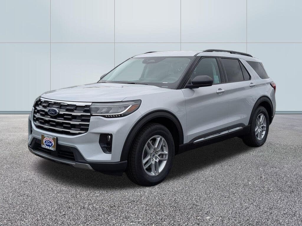 2025 Ford Explorer Active RWD