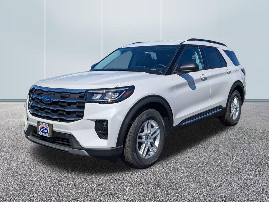 2025 Ford Explorer Active RWD