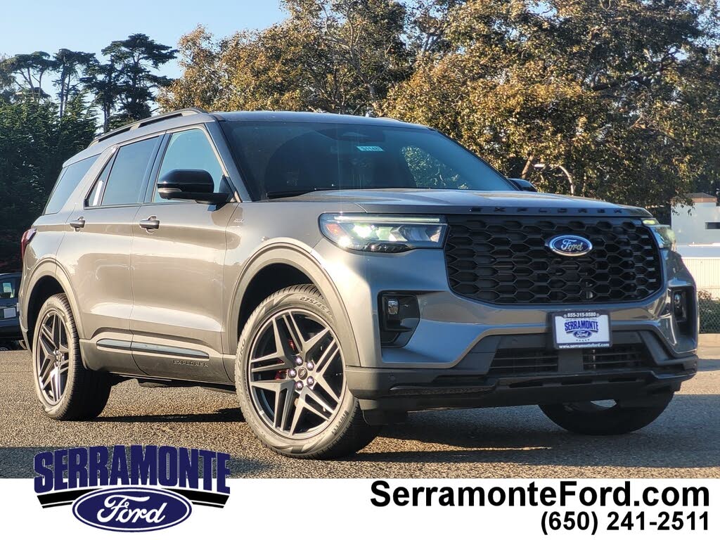 2025 Ford Explorer ST-Line AWD