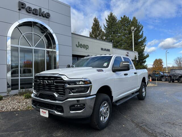 2026 RAM 2500 Tradesman Crew Cab 4WD