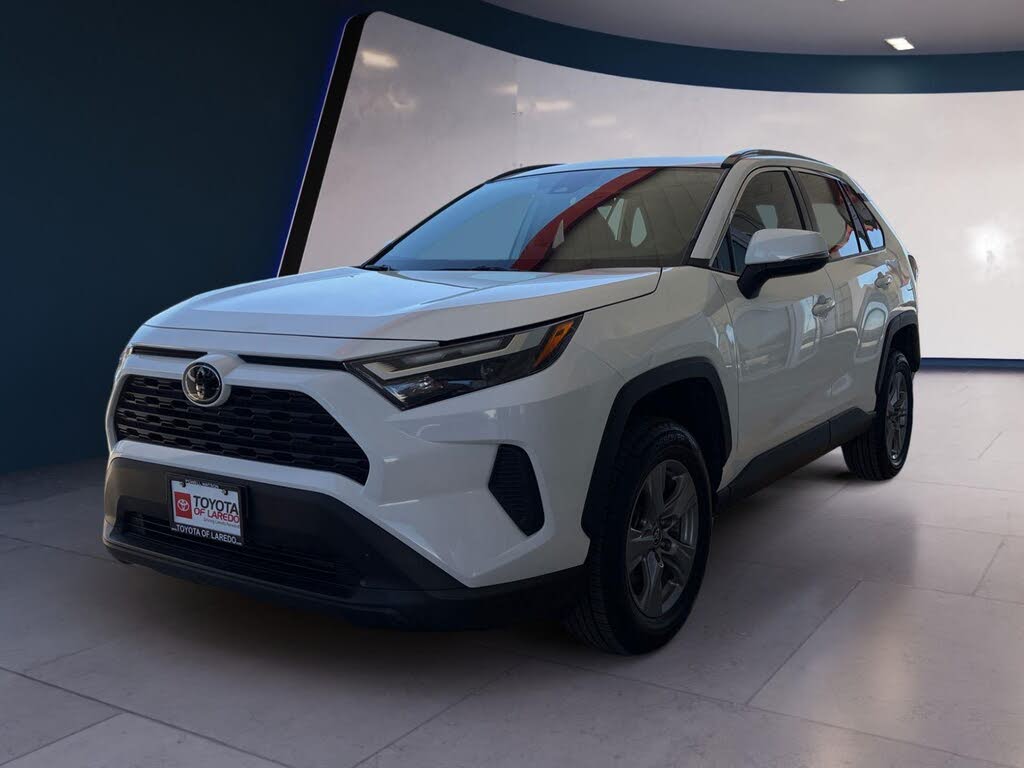 2022 Toyota RAV4 XLE FWD