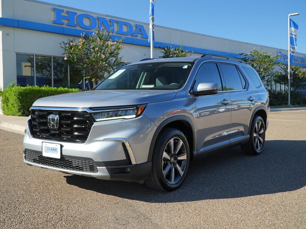 2024 Honda Pilot Touring AWD