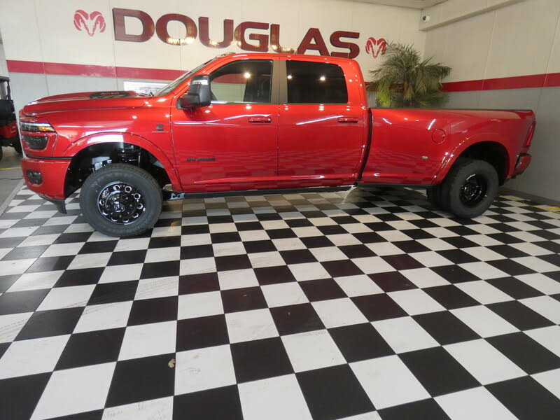 2026 RAM 3500 Limited Crew Cab LB DRW 4WD