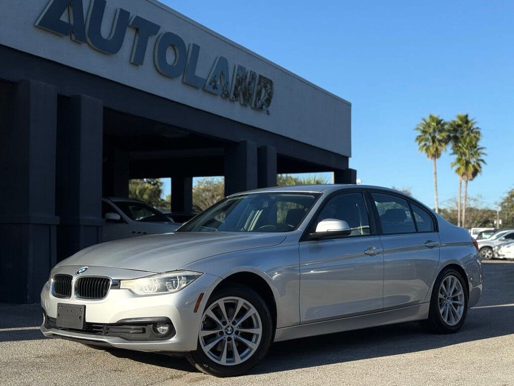 2018 BMW 3 Series 320i Sedan RWD