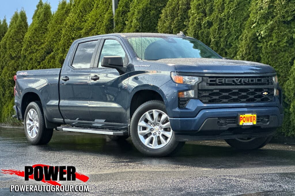 2022 Chevrolet Silverado 1500 Custom Crew Cab 4WD