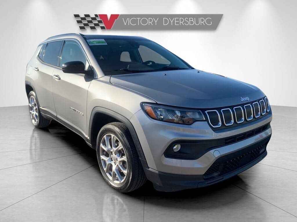 2022 Jeep Compass Latitude Lux 4WD