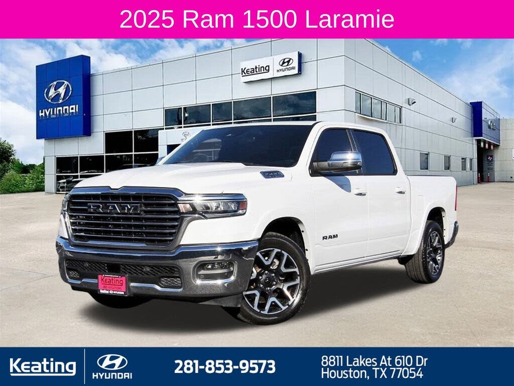 2025 RAM 1500 Laramie Crew Cab 4WD