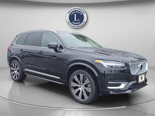 2025 Volvo XC90 B6 Ultra Bright Theme 7-Passenger AWD
