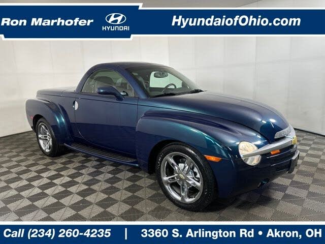 2005 Chevrolet SSR LS RWD