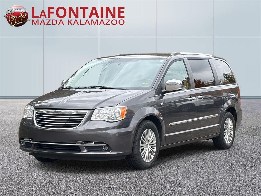 2014 Chrysler Town & Country Touring-L FWD