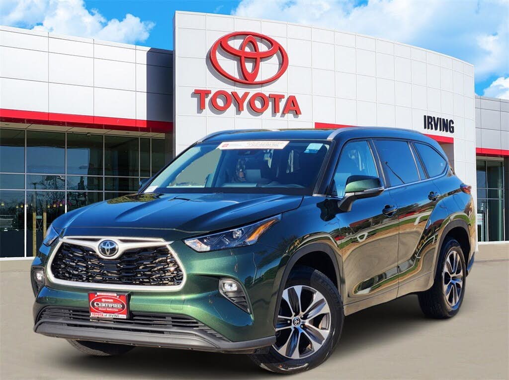 2023 Toyota Highlander XLE FWD
