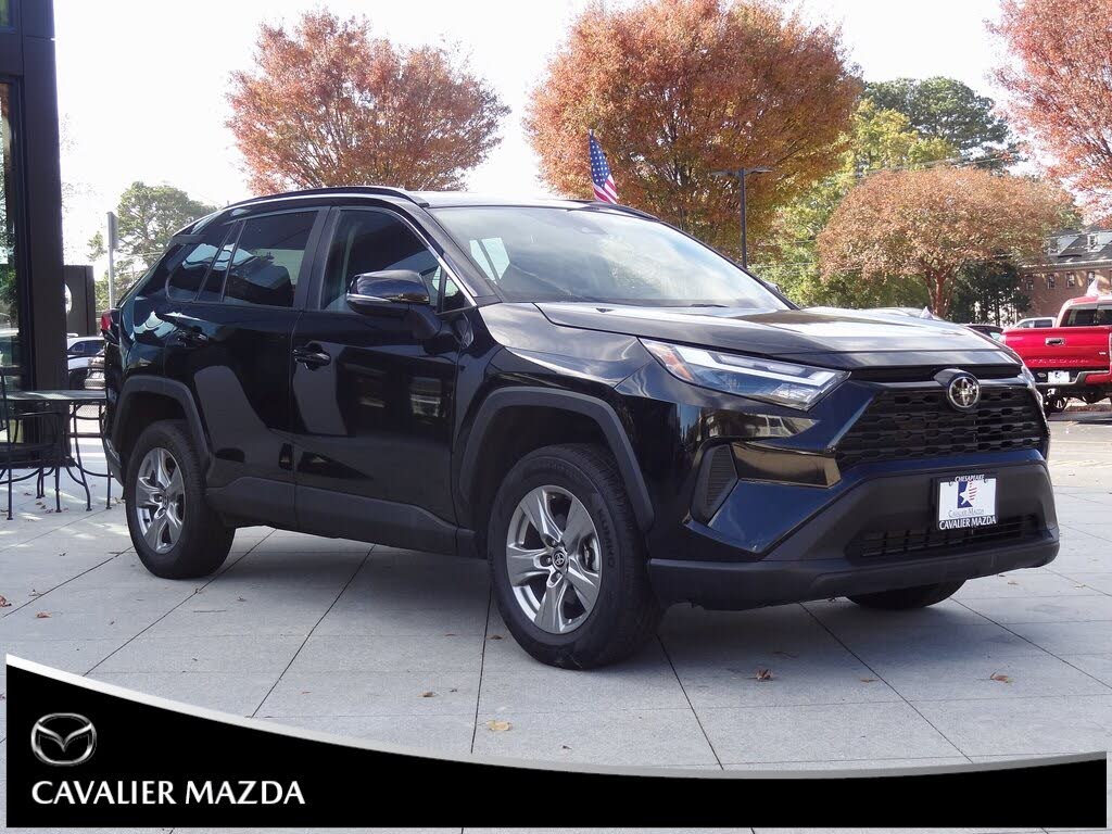 2024 Toyota RAV4 XLE FWD