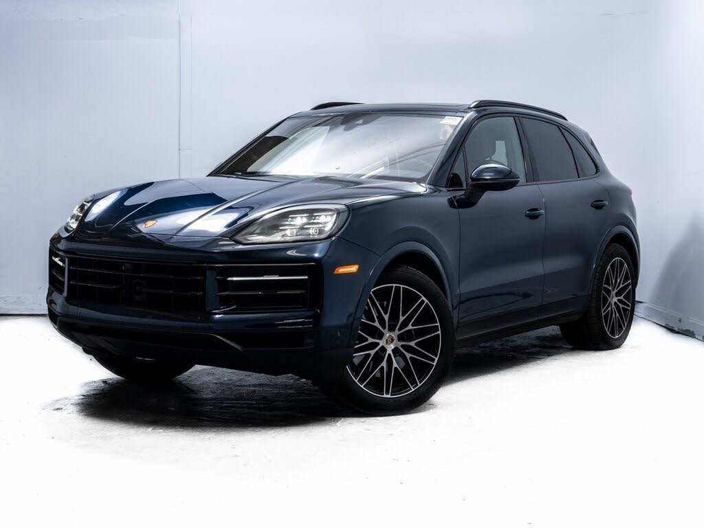 2025 Porsche Cayenne AWD