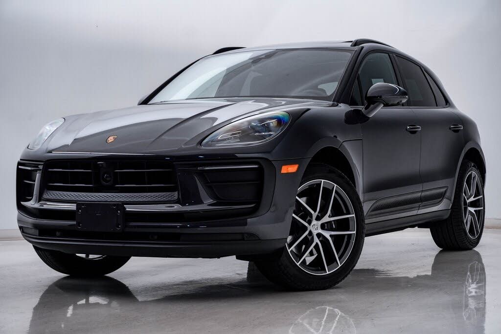 2025 Porsche Macan