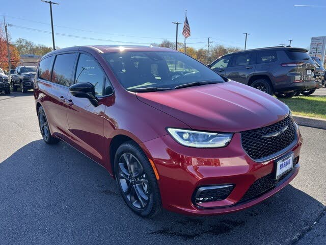 2026 Chrysler Pacifica Select FWD