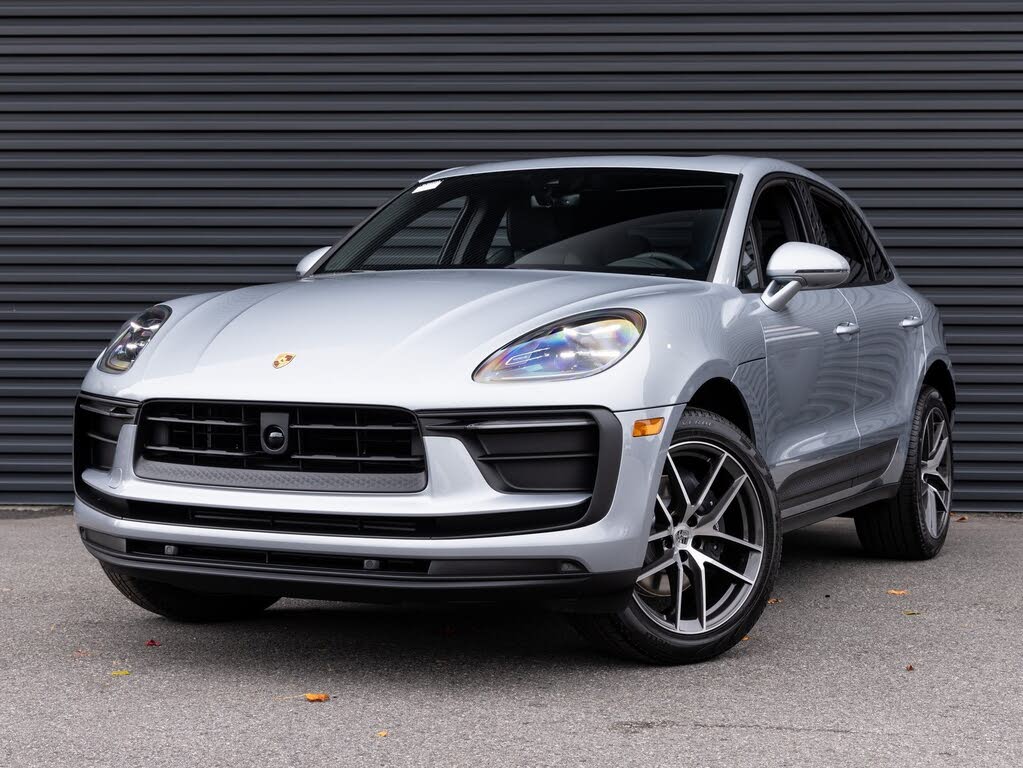2026 Porsche Macan AWD