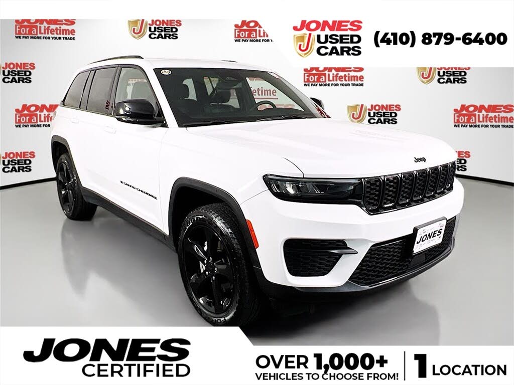 2023 Jeep Grand Cherokee Altitude 4WD