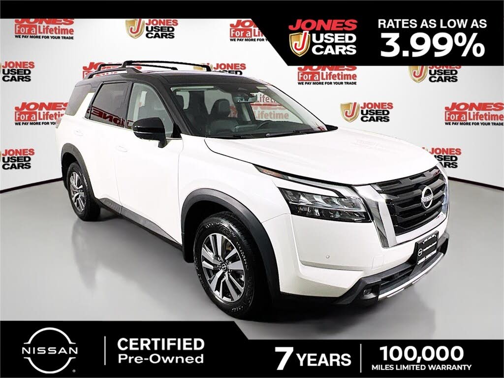 2023 Nissan Pathfinder SL 4WD