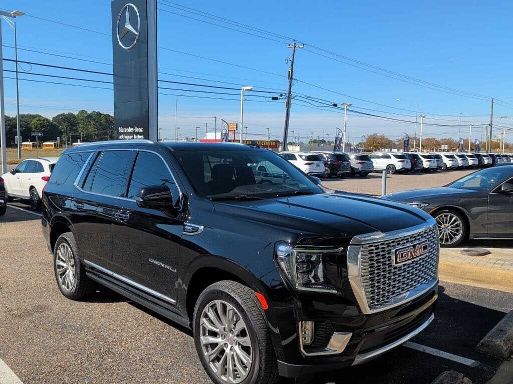 2022 GMC Yukon Denali 4WD