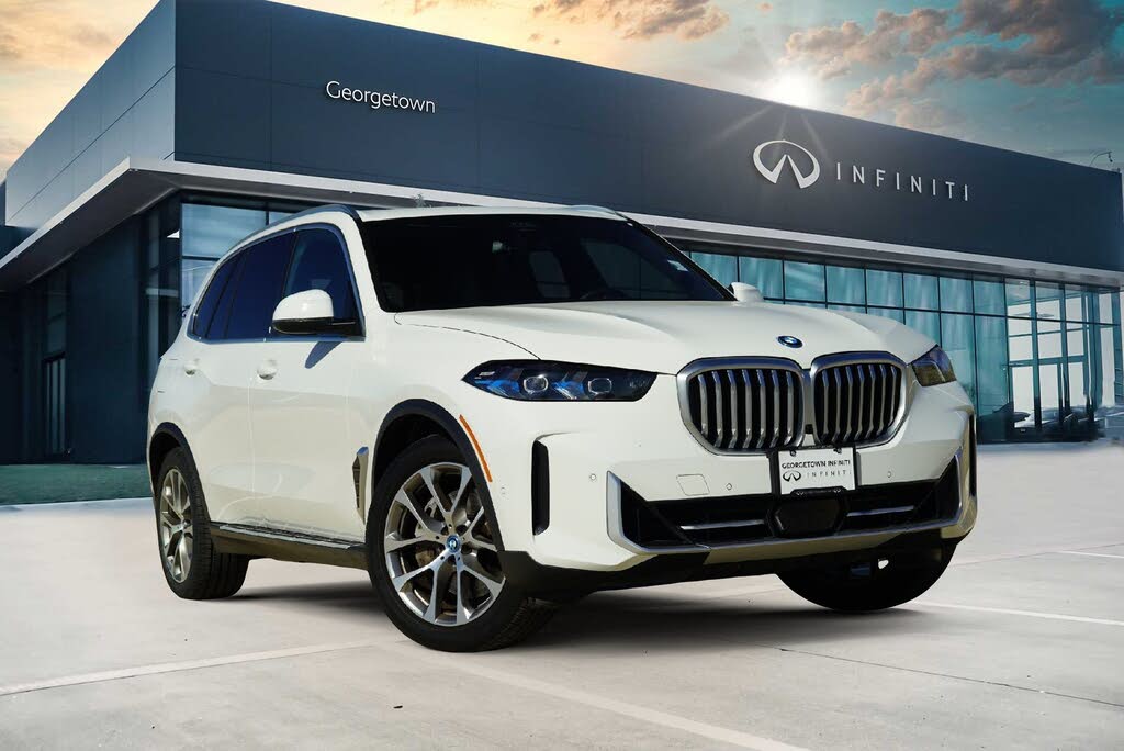 2025 BMW X5 xDrive50e AWD