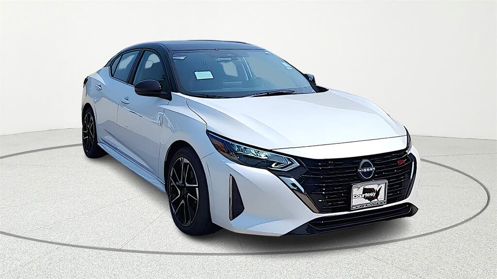 2025 Nissan Sentra SR FWD