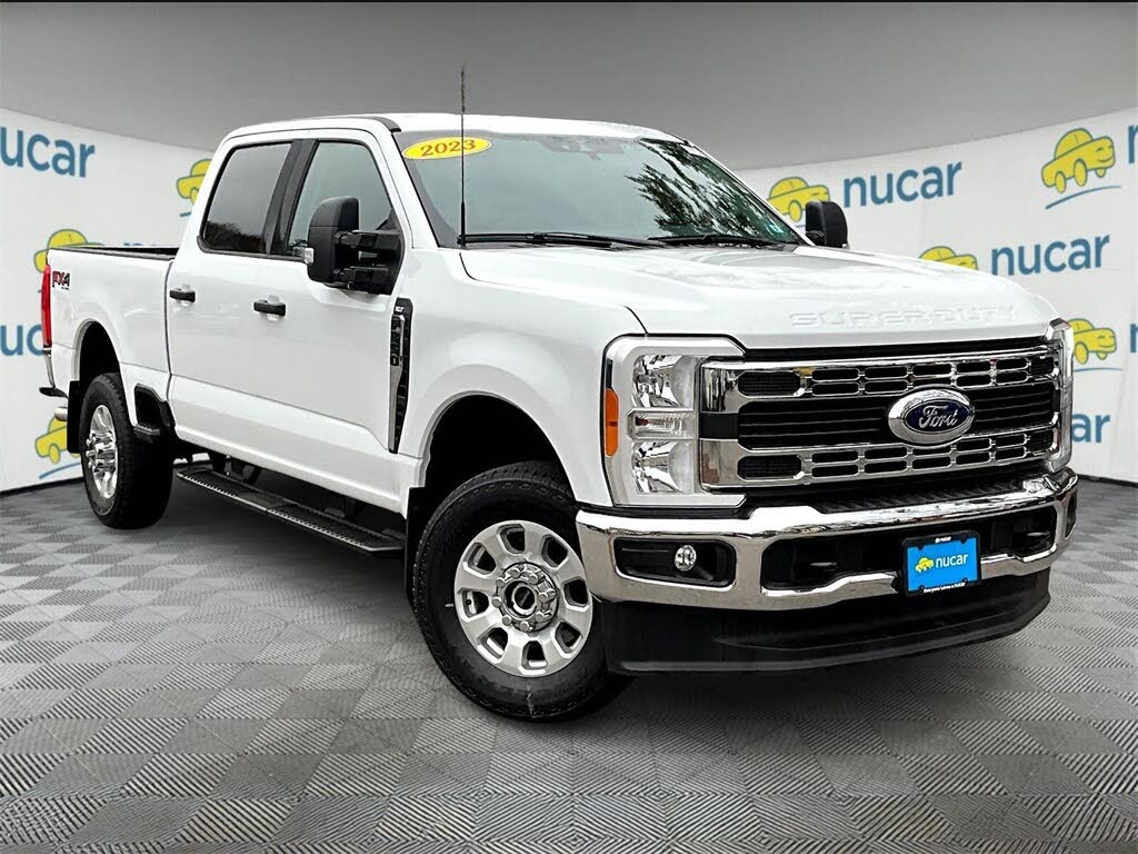 2023 Ford F-350 Super Duty XLT Crew Cab 4WD