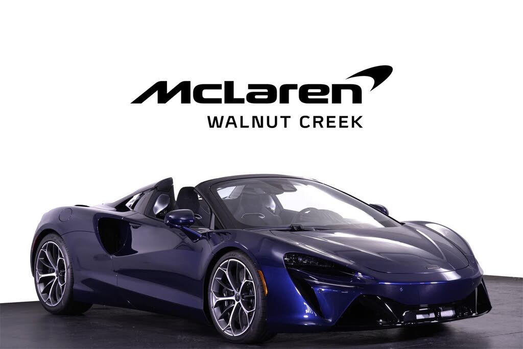 2026 McLaren Artura RWD