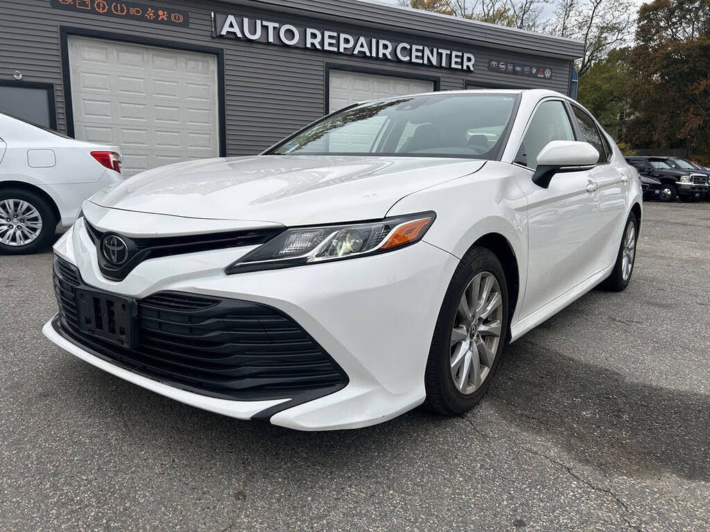 2019 Toyota Camry LE FWD