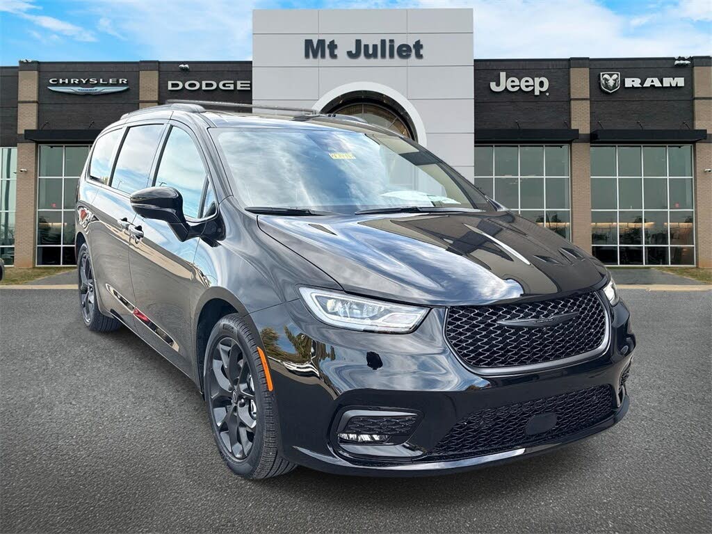2026 Chrysler Pacifica Limited FWD
