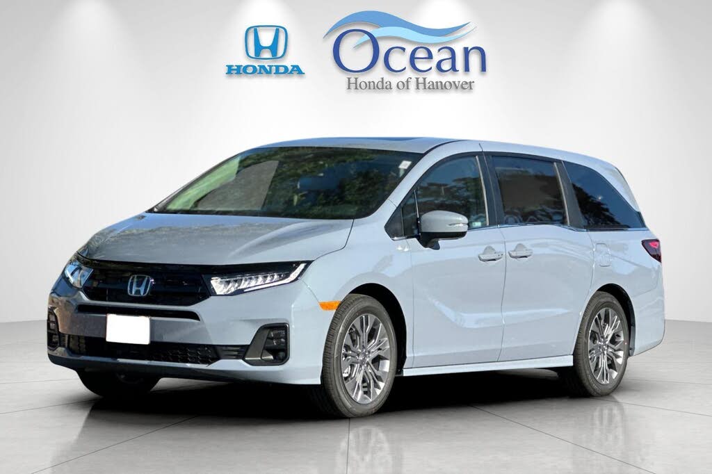 2026 Honda Odyssey Touring FWD