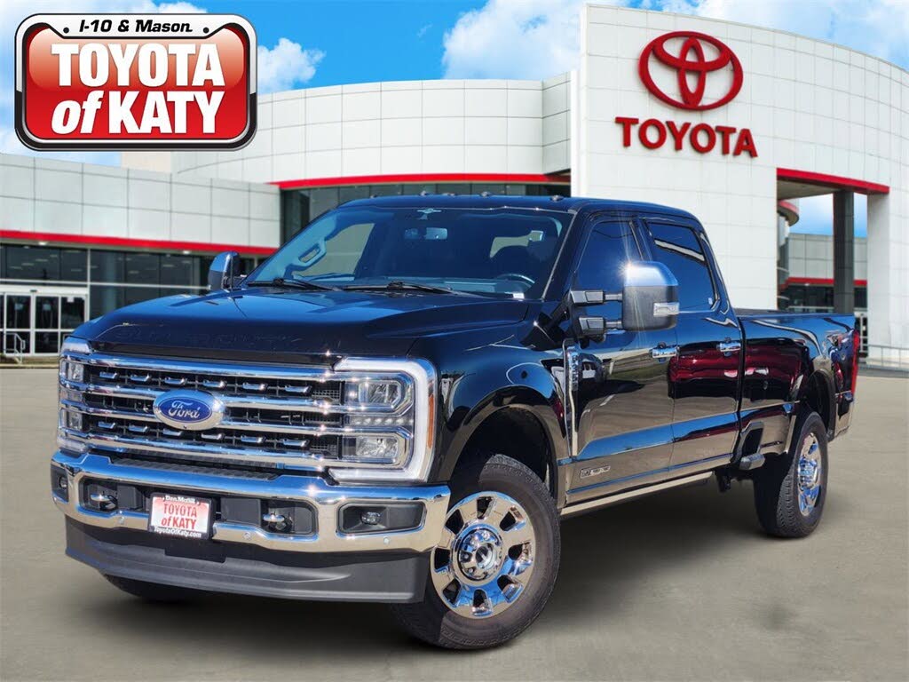 2023 Ford F-350 Super Duty Lariat Crew Cab 4WD
