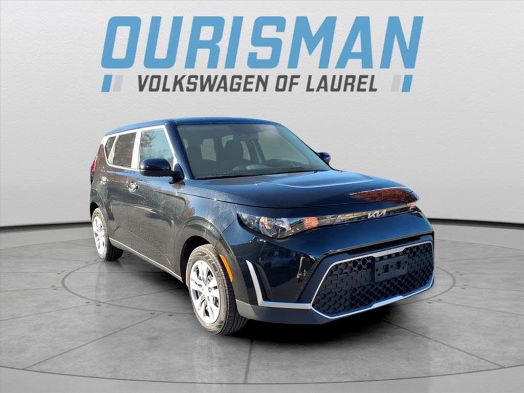 2023 Kia Soul LX FWD