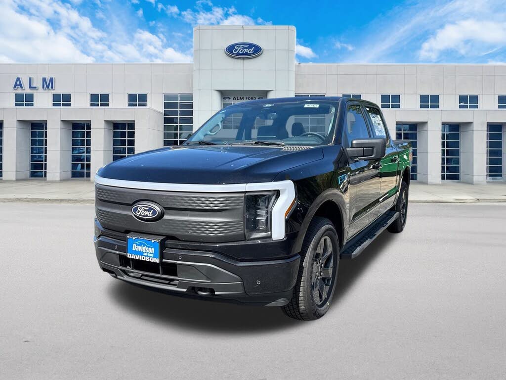 2025 Ford F-150 Lightning Flash SuperCrew AWD