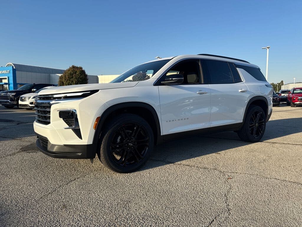 2026 Chevrolet Traverse LT FWD