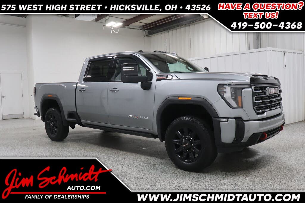2025 GMC Sierra 2500HD AT4 Crew Cab 4WD
