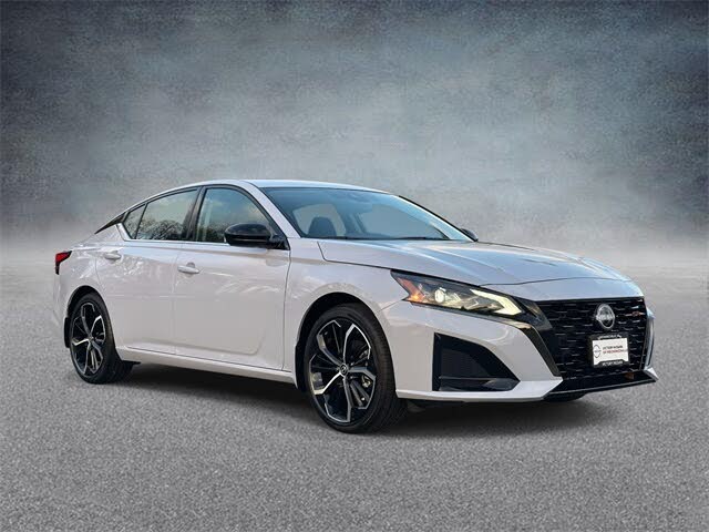 2025 Nissan Altima 2.5 SR FWD