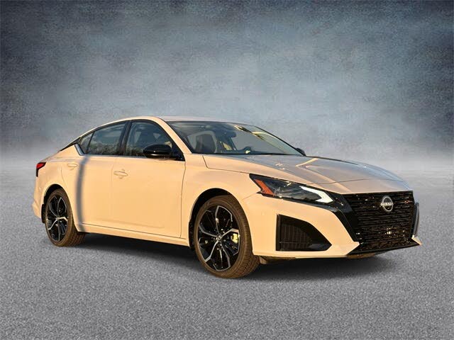 2025 Nissan Altima 2.5 SR FWD