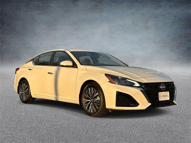 2025 Nissan Altima 2.5 SV FWD