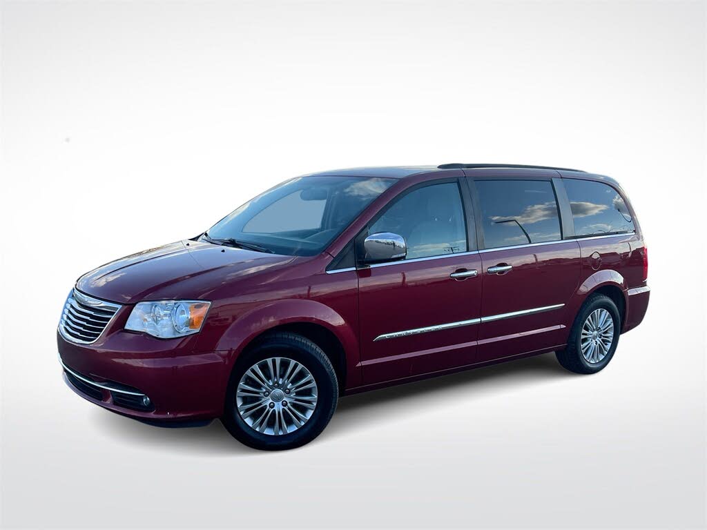 2015 Chrysler Town & Country Touring-L FWD