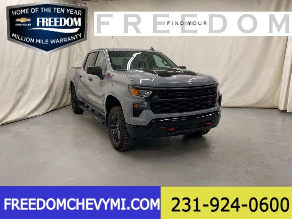 2024 Chevrolet Silverado 1500 Custom Trail Boss Crew Cab 4WD