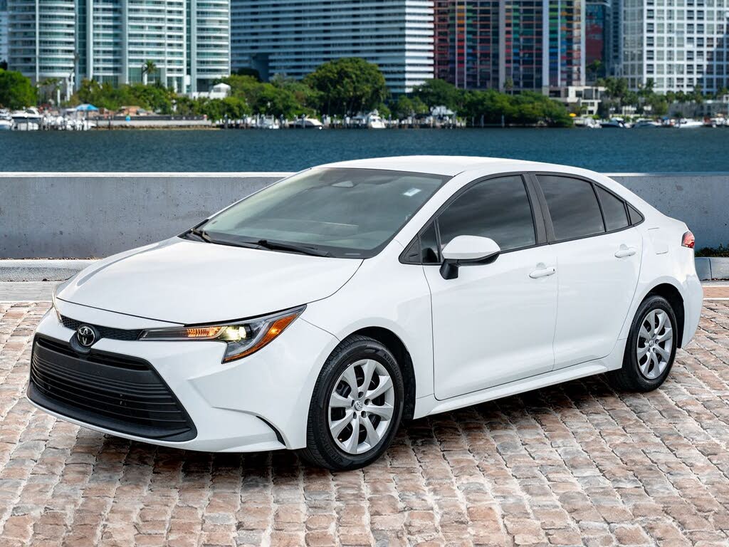 2024 Toyota Corolla LE FWD