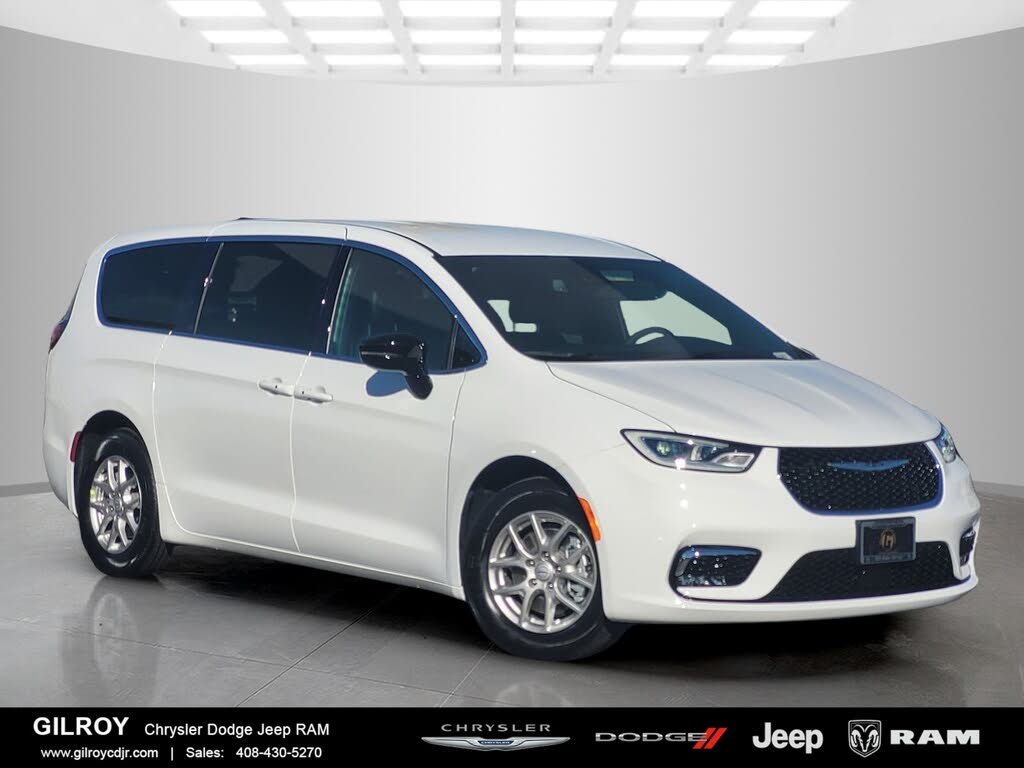 2026 Chrysler Pacifica Select FWD