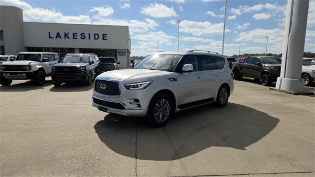 2022 INFINITI QX80 Luxe RWD