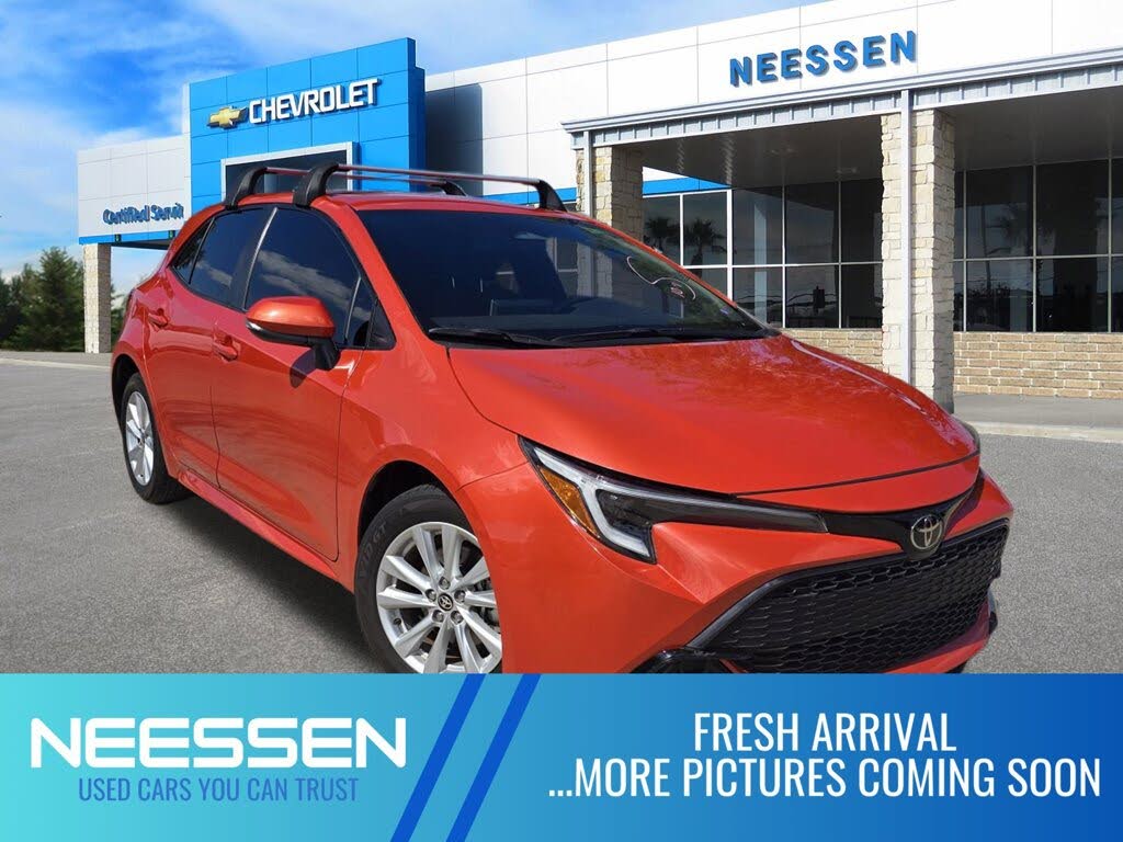 2024 Toyota Corolla Hatchback SE FWD