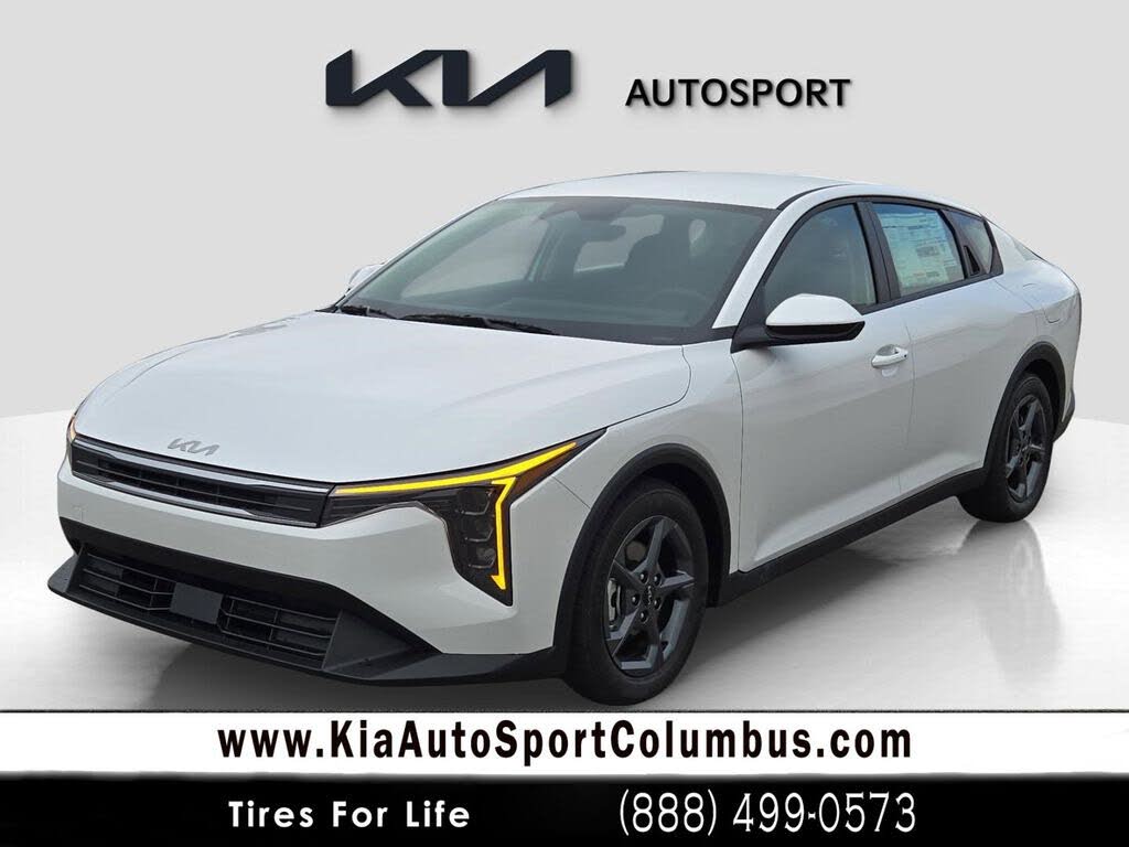 2025 Kia K4 LXS FWD