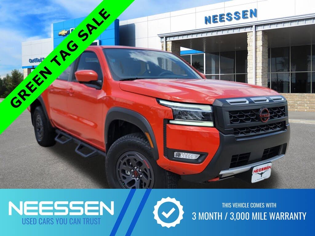 2025 Nissan Frontier PRO-4X Crew Cab 4WD