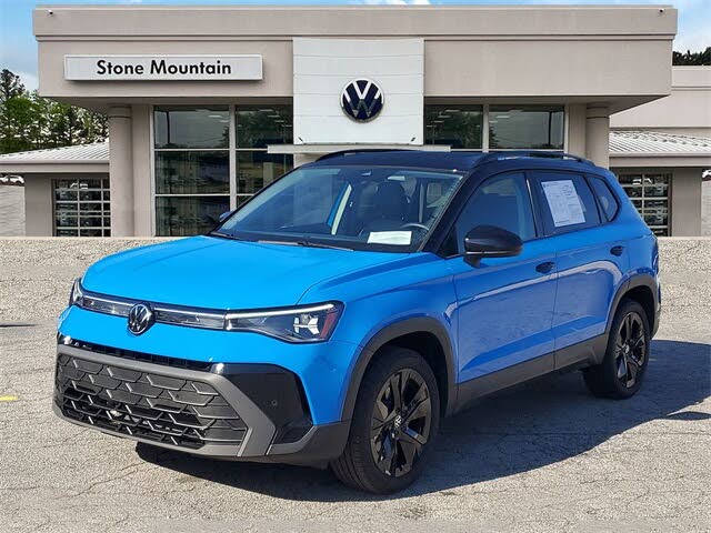 2025 Volkswagen Taos SE Black FWD