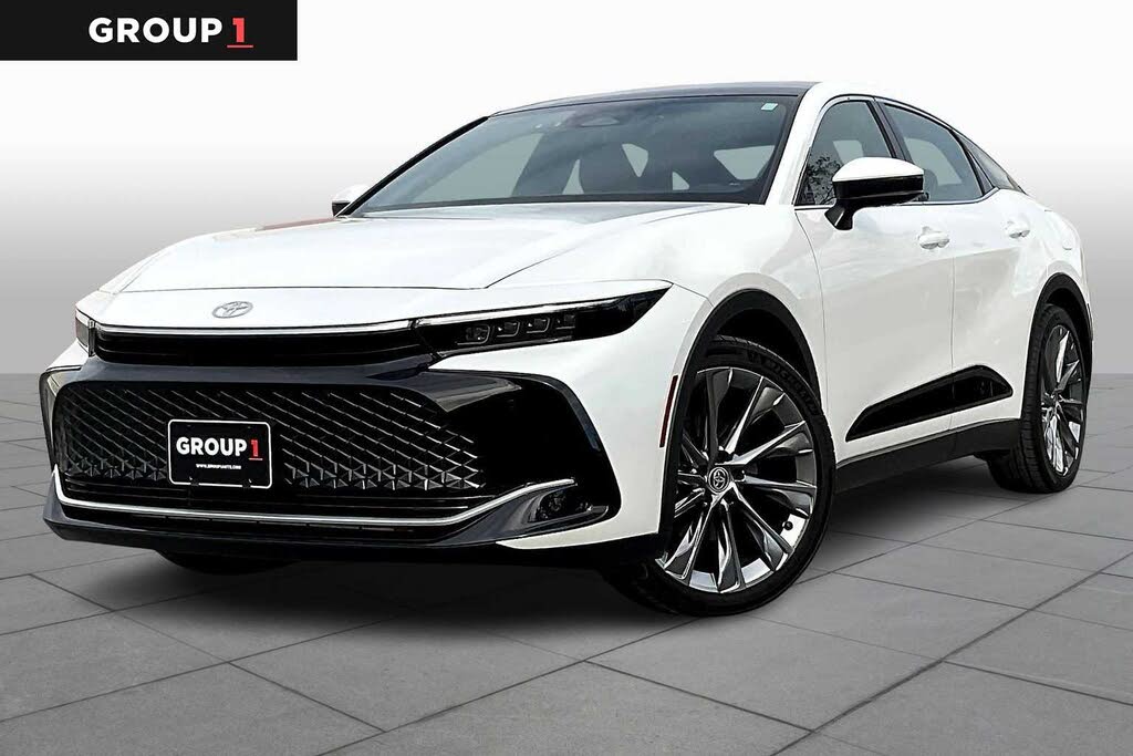 2023 Toyota Crown Limited AWD