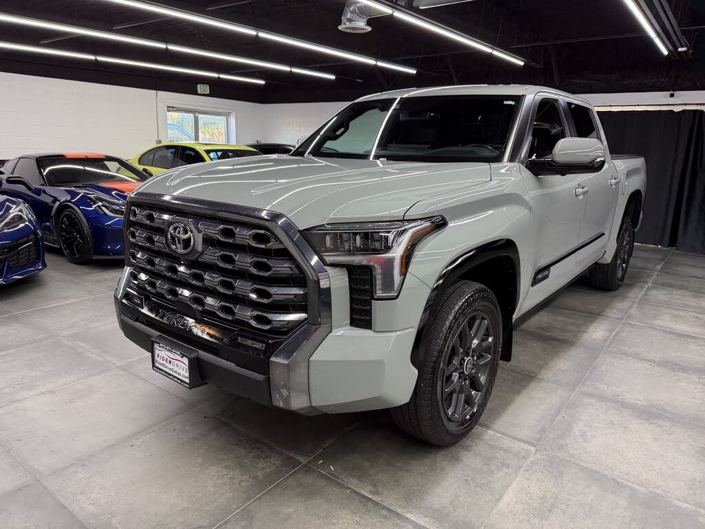 2024 Toyota Tundra Platinum CrewMax Cab 4WD