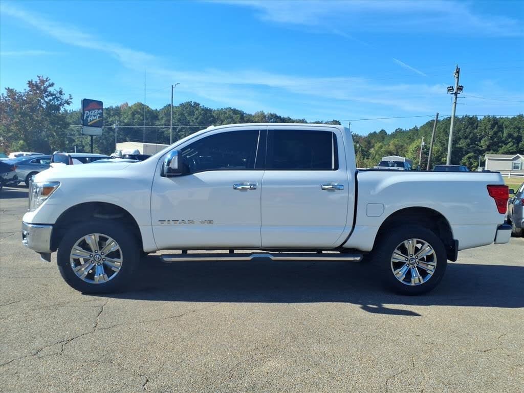 2018 Nissan Titan SL Crew Cab 4WD